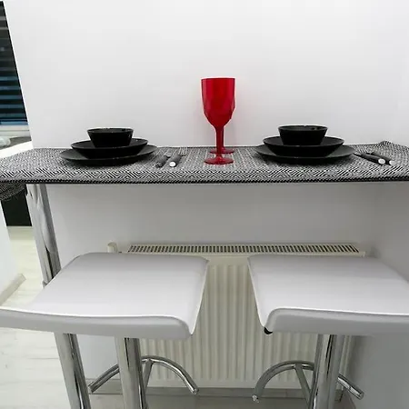 μarble Suite. 40sqm Center. Gas Heating. Private Entrance.secured24h Appartement *