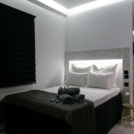 μarble Suite. 40sqm Center. Gas Heating. Private Entrance.secured24h Appartement