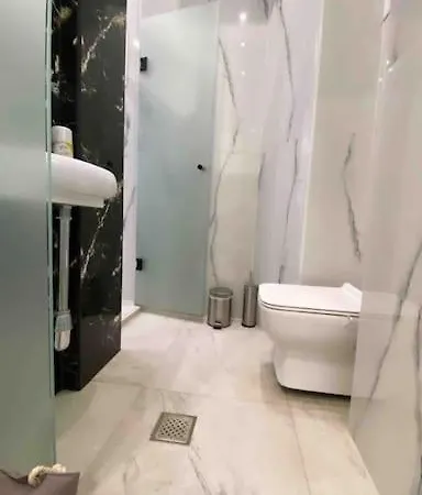 μarble Suite. 40sqm Center. Gas Heating. Private Entrance.secured24h Apartment Thessaloniki
