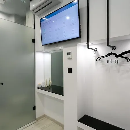 μarble Suite. 40sqm Center. Gas Heating. Private Entrance.secured24h * Salonicco