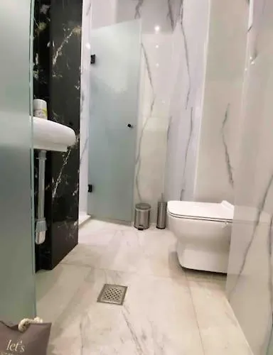 μarble Suite. 40sqm Center. Gas Heating. Private Entrance.secured24h Appartement Thessaloniki