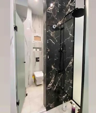Apartament μarble Suite. 40sqm Center. Gas Heating. Private Entrance.secured24h