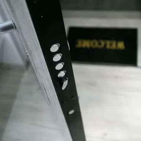 μarble Suite. 40sqm Center. Gas Heating. Private Entrance.secured24h Apartament Saloniki